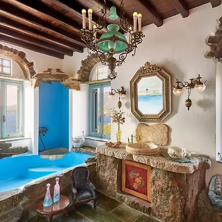 Green 'n' Blue With Chapel 빌라 Istérnia